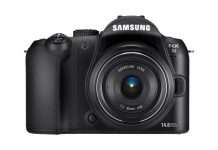 Samsung представив фотокамеру нового покоління NX10