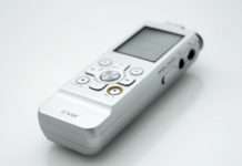 iRiver випустила цифровий диктофон VR1