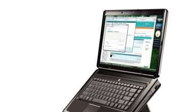 Logitech представив комплект для ноутбука Notebook Kit MK605