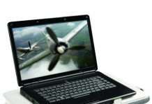 Logitech Speaker Lapdesk N700 розширить можливості ноутбука