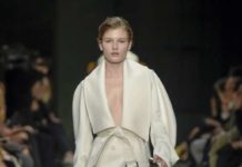 Колекція Burberry, весна 2017.