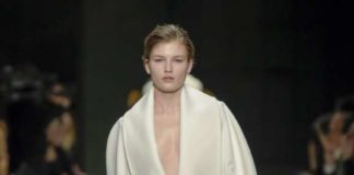 Колекція Burberry, весна 2017.