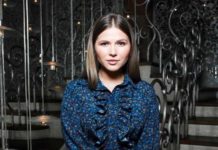 «Така самобутня»: Юлії Топольницкой йде образ панни.