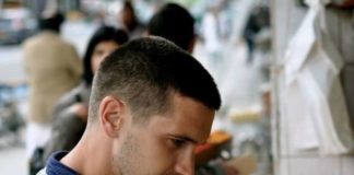 Пиріг з ананасом і маракуйєю.