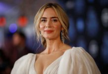 Емілі Блант відвідала кінопремєру в сукні російського дизайнера.