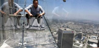 Скляну гору в Америці визнали найстрашнішою.