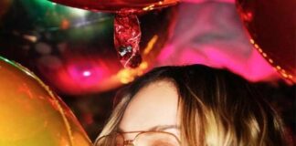 «Модний провал, ось що це»: босоніжки з шкарпетками Рити Ори не схвалили.