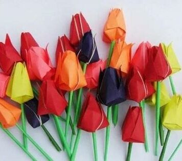 Як зробити тюльпан з паперу: покрокова інструкція