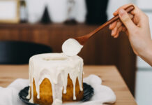 Біла глазур в домашніх умовах-4 рецепта для торта