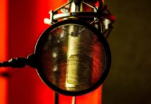 Ведучий NPR Судиться з Google через схожість AI-Голосу