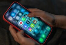 Індонезія Обмежить доступ до соціальних мереж для неповнолітніх