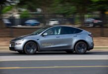 Tesla розширює мережу роботаксі до Орландо та Тампи перед дзвінком з результатами