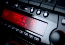 Як покращити якість звуку в автомобілі, замінивши динаміки, не витрачаючи багато грошей